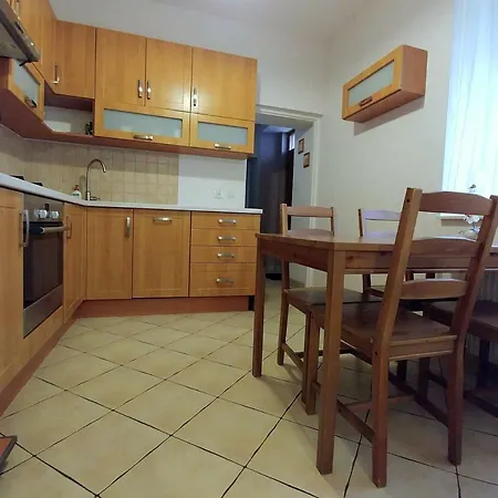 Oficyna Apartman *